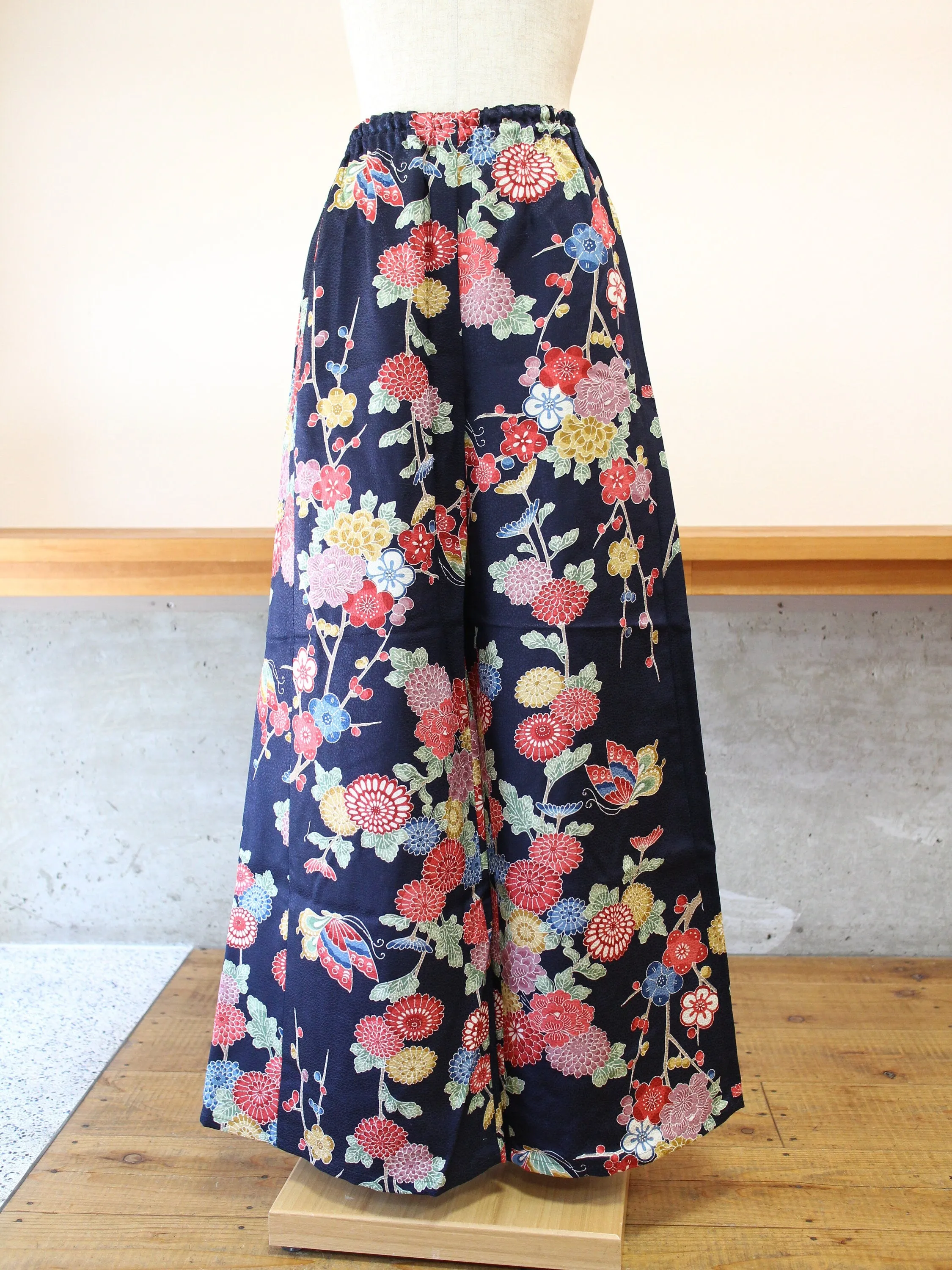 High-Waisted Palazzo Pants - Women’s Loose Elastic Wide Leg Pants w/ Colorful Japanese Kimono Silk Flare | Fashionable Cozy Trousers for Her